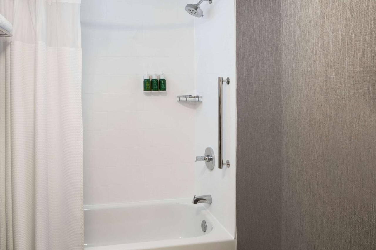 Sonesta Select Seattle Renton Suites Extérieur photo